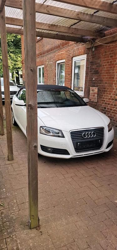 Weiß Gebraucht 2012 Audi A3 Cabriolet Cabrio | 9.400 € (Guter Preis) - Bild 1/4