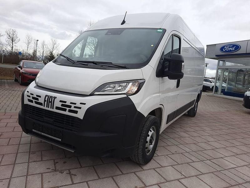 Gebraucht Fiat Ducato 140 PS (102 kW) 2024 Ducato weiß Van