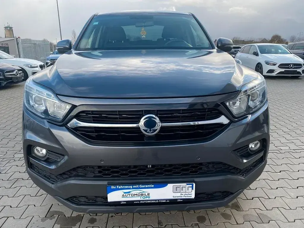 Gebraucht SsangYong Musso Quartz 181 PS (133 kW) 2019 Grau Pickup