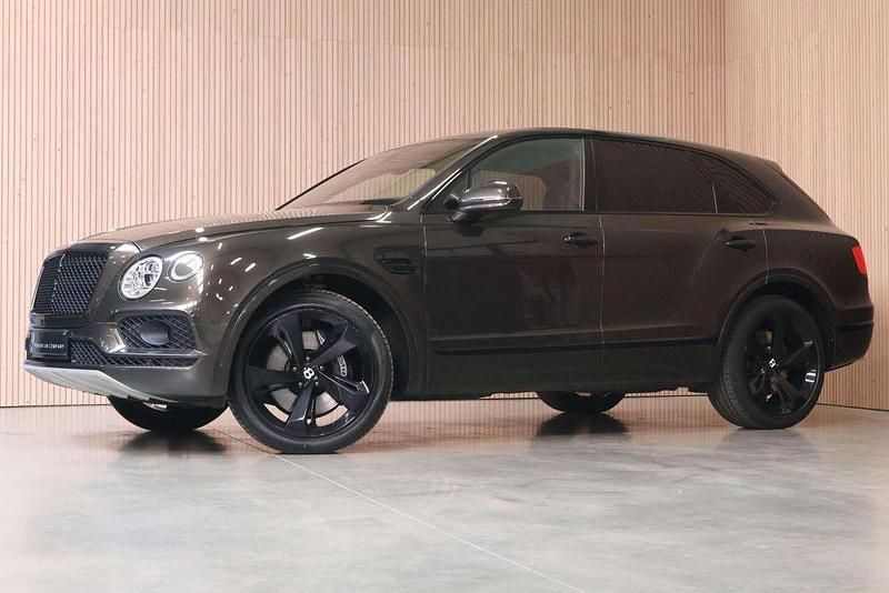 Braun Gebraucht 2018 Bentley Bentayga SUV | 77.900 € (Superpreis) - Bild 1/4