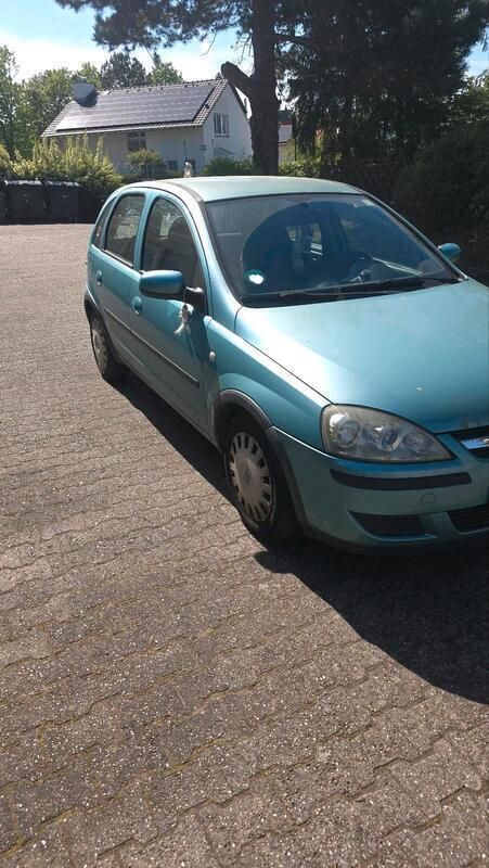 Grün Gebraucht 2004 Opel Corsa Kleinwagen | 900 € (Guter Preis) - Bild 1/4