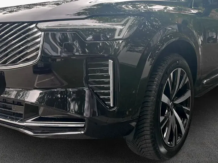 Gebraucht Volvo XC90 Plus 250 PS (183 kW) 2025 Schwarz SUV