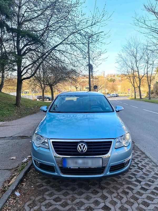 Gebraucht VW Passat 105 PS (77 kW) 2007 Blau Limousine