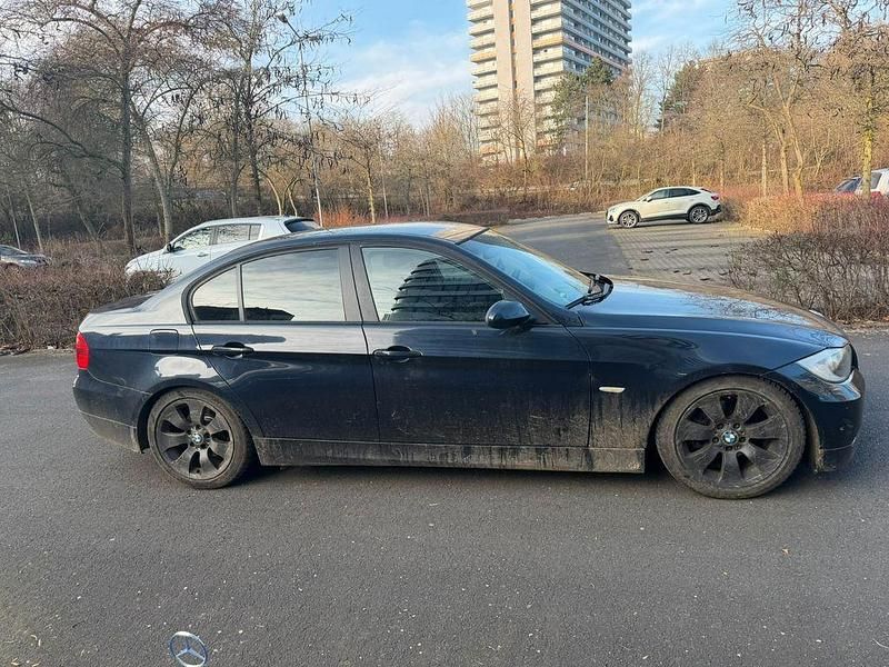 Gebraucht BMW 318 Advantage 143 PS (105 kW) 2008 Blau Limousine