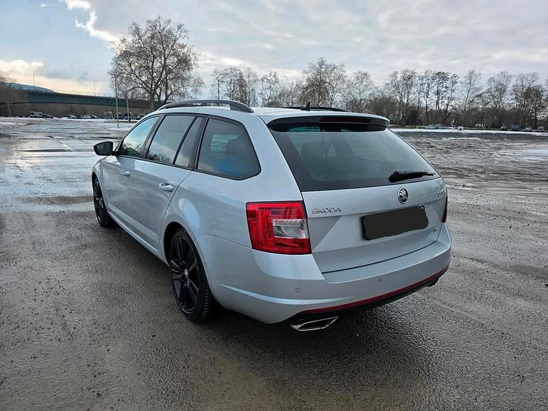 Gebraucht Skoda Octavia RS 184 PS (135 kW) 2014 Silber Kleinwagen