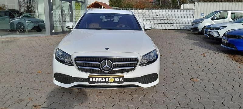 Gebraucht Mercedes E350 Avantgarde 286 PS (210 kW) 2019 Weiß Kombi