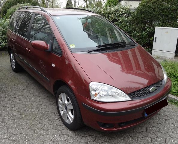 Gebraucht Ford Galaxy Ghia 116 PS (85 kW) 2001 Rot metallic Van / Kleinbus
