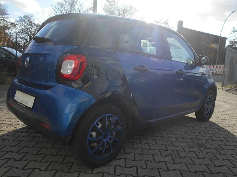 Gebraucht Smart ForFour Basis 71 PS (52 kW) 2015 Blau Kleinwagen