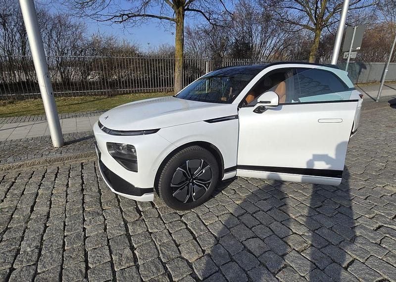 Gebraucht XPENG G9 258 kW (351 PS) 2025 Weiß SUV