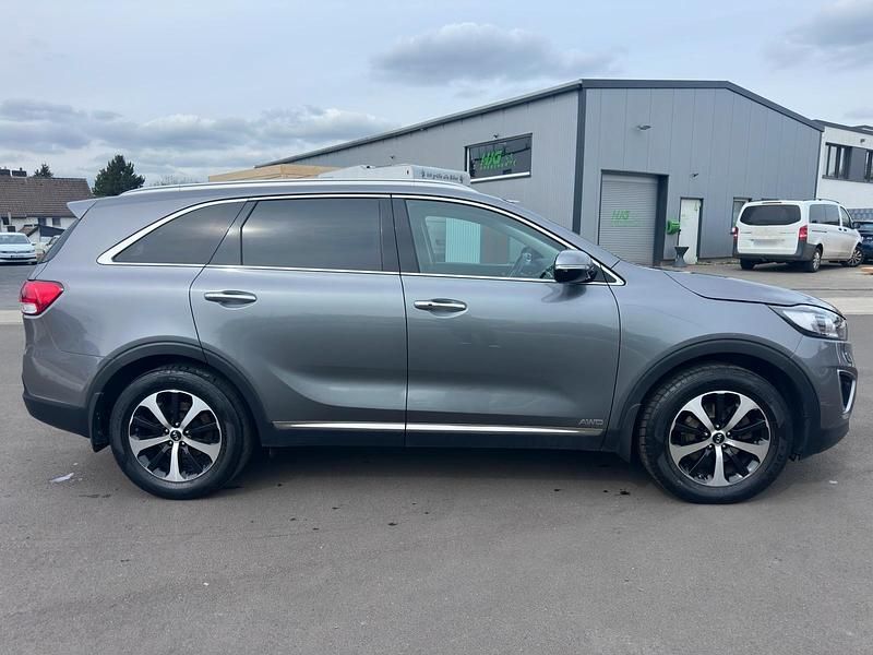 Gebraucht Kia Sorento 200 PS (147 kW) 2016 Grau SUV