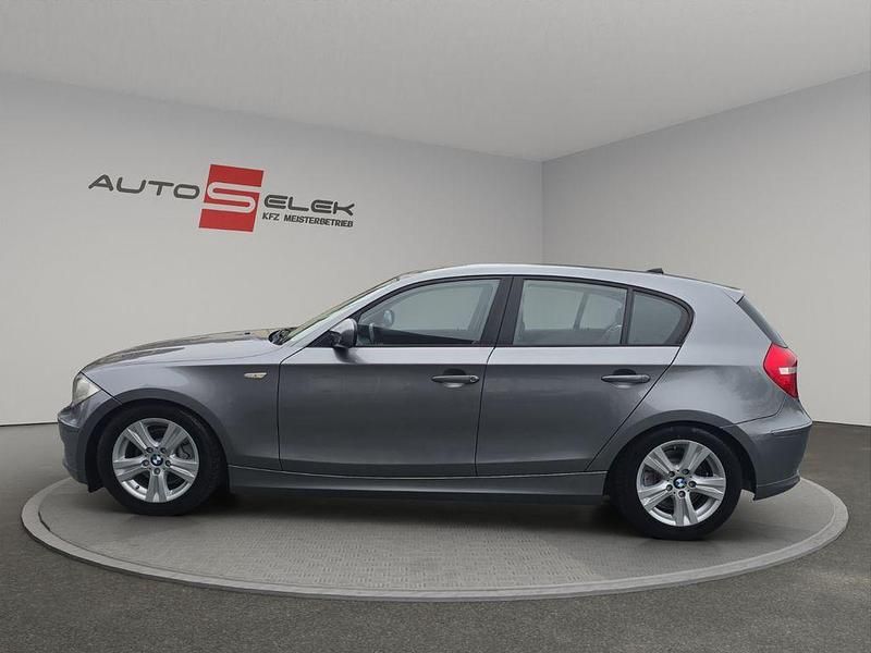 Gebraucht BMW 118 Advantage 143 PS (105 kW) 2011 Grau Kleinwagen