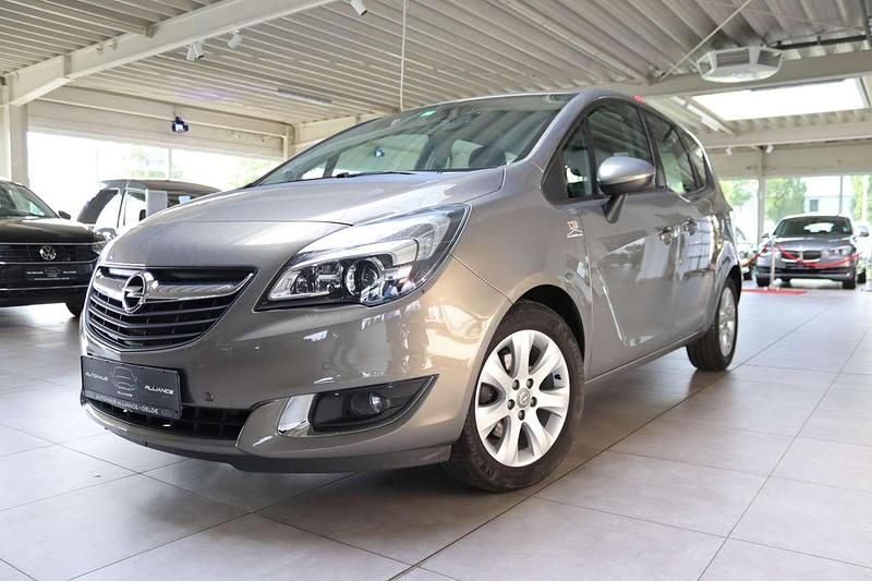 Gebraucht Opel Meriva Style 120 PS (88 kW) 2016 Muskatgrau/muskat braunm2 Van / Kleinbus