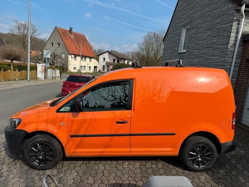 Gebraucht VW Caddy 75 PS (55 kW) 2012 Orange Van / Kleinbus