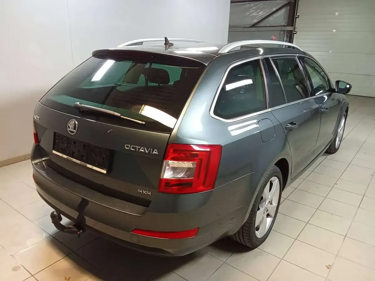 Gebraucht Skoda Octavia Style 110 PS (80 kW) 2017 Quarzgrau metallic Kombi