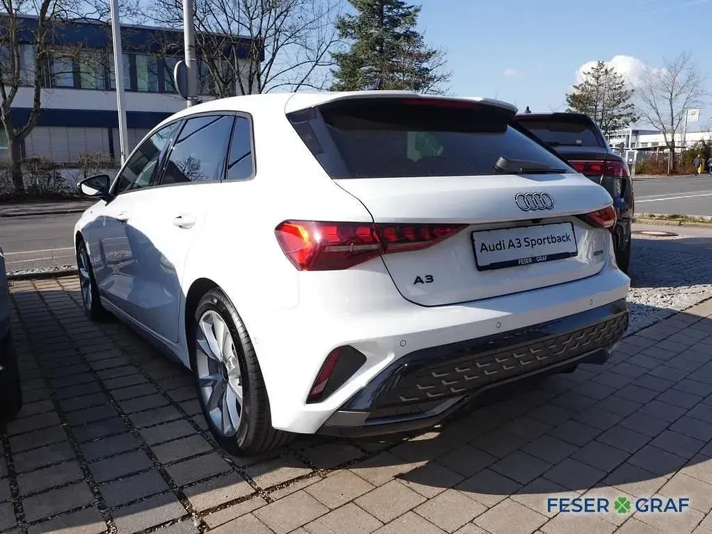 Nouvelle Audi A3 Ambiente 204 ch (150 kW) 2026 Blanc Berline