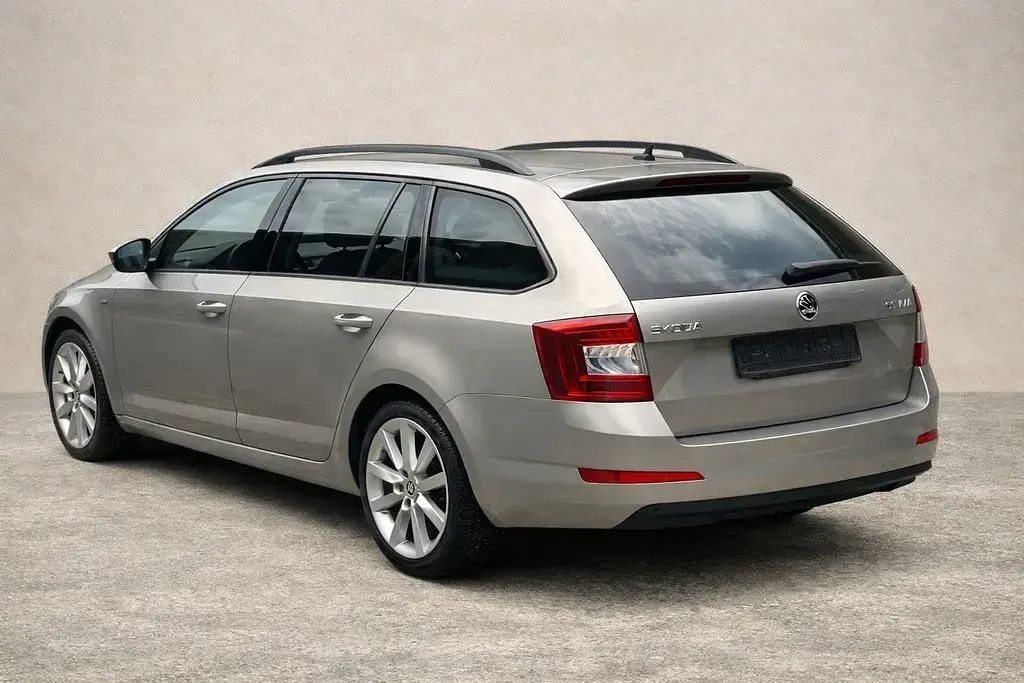 Gebraucht Skoda Octavia Joy 116 PS (85 kW) 2017 Beige Kombi