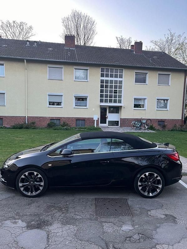 Gebraucht Opel Cascada Ultimate 170 PS (125 kW) 2016 Schwarz Cabrio