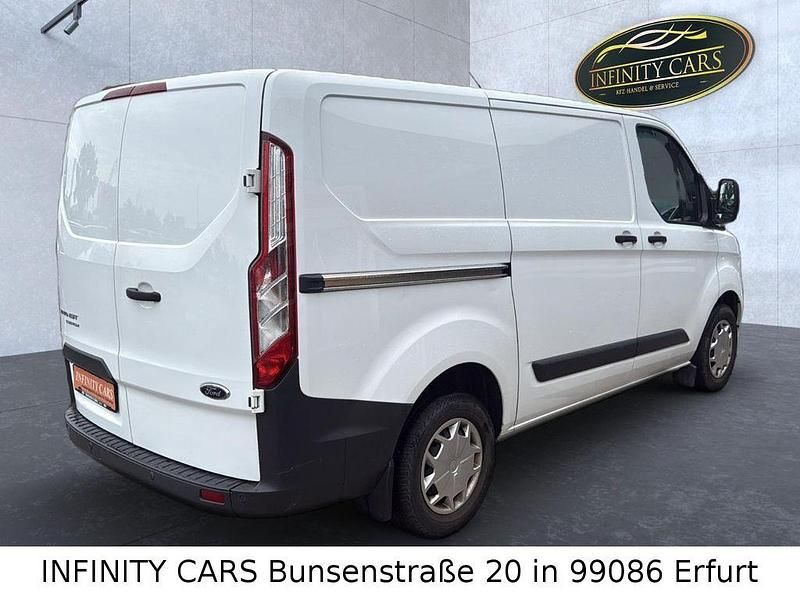 Gebraucht Ford Transit Custom Trend 125 PS (91 kW) 2016 Weiß Van / Kleinbus