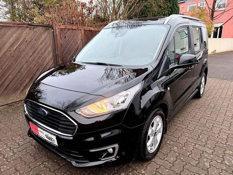 Gebraucht Ford Tourneo Connect Titanium 120 PS (88 kW) 2019 Schwarz Van / Kleinbus