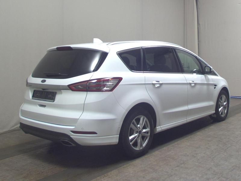 Gebraucht Ford S-MAX Titanium 190 PS (139 kW) 2022 Weiss Van / Kleinbus