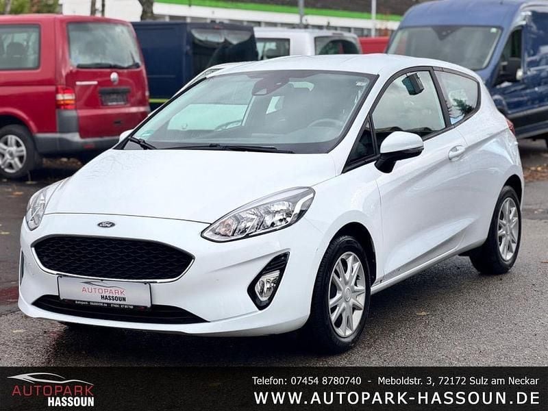 Weiß Gebraucht 2017 Ford Fiesta Cool & Connect Kleinwagen | 6.999 € (Guter Preis) - Bild 1/4
