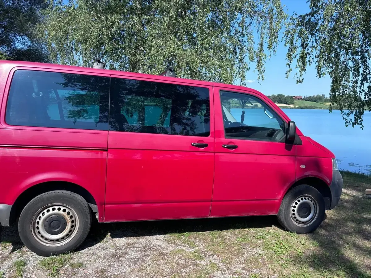 Gebraucht VW Multivan 131 PS (96 kW) 2008 Rot Van / Kleinbus