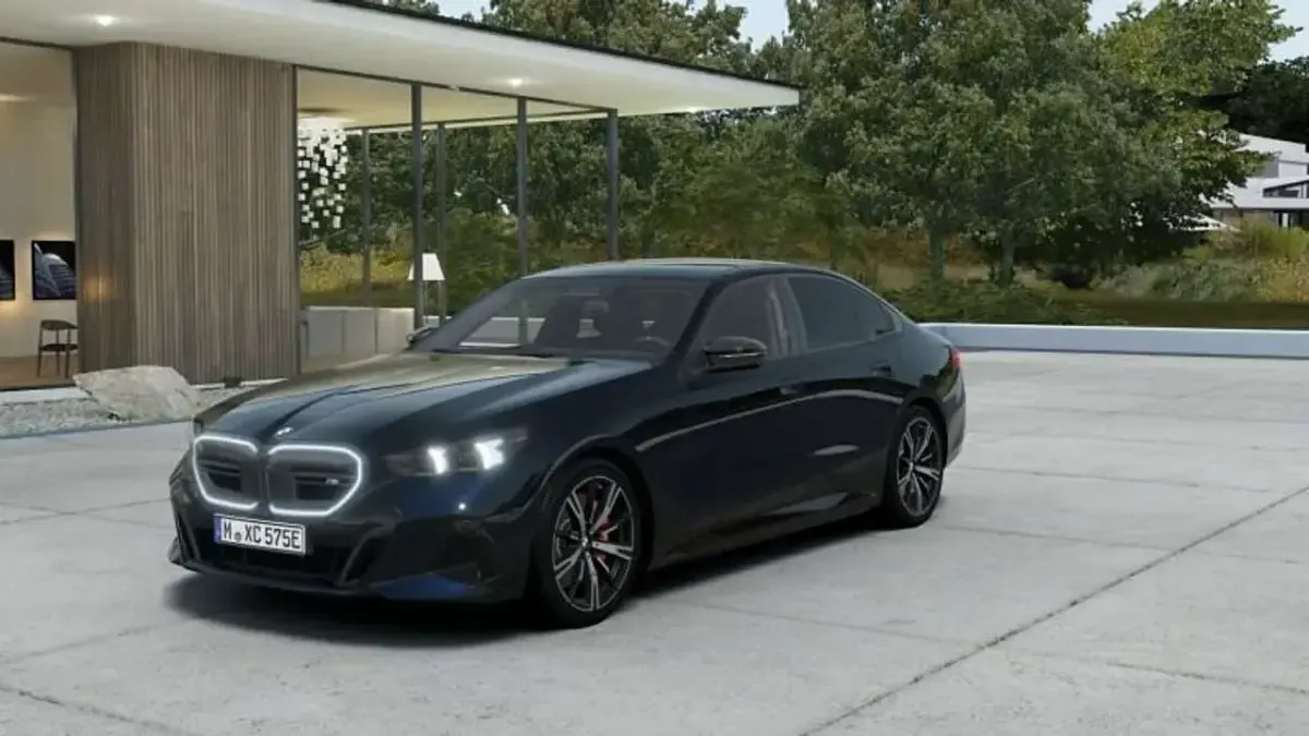 Neu BMW i5 Performance 442 kW (601 PS) 2026 Carbonschwarz metallic Limousine