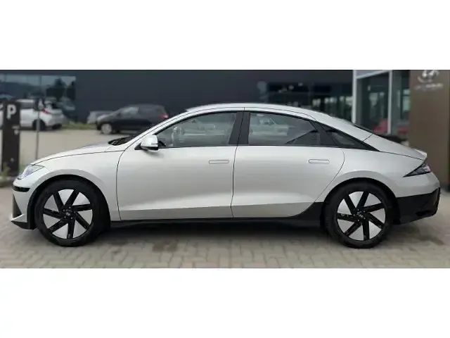 Gebraucht Hyundai Ioniq 6 111 kW (151 PS) 2023 Gold Limousine