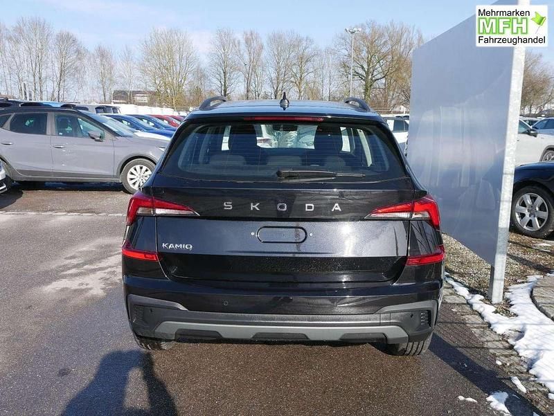 Neu Skoda Kamiq Selection 150 PS (110 kW) 2026 Blackmagic perleffekt SUV