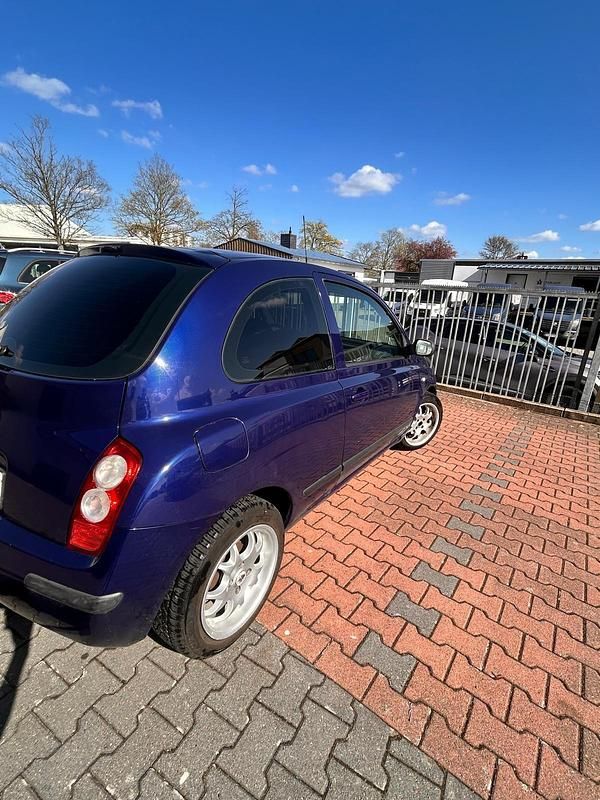 Gebraucht Nissan Micra 81 PS (59 kW) 2004 Blau Kleinwagen