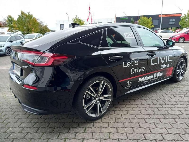 Gebraucht Honda Civic Advance 184 PS (135 kW) 2025 Crystal black p. Limousine