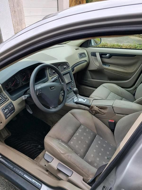 Gebraucht Volvo S60 140 PS (102 kW) 2004 Silber Limousine