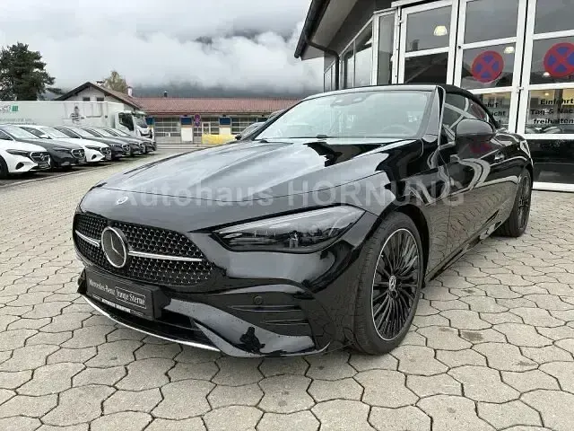 Gebraucht Mercedes CLE300 AMG 258 PS (189 kW) 2026 Obsidianschwarz metallic Cabrio