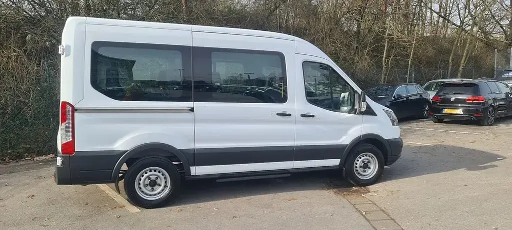 Gebraucht Ford Transit Trend 155 PS (114 kW) 2018 Frostweiß Limousine