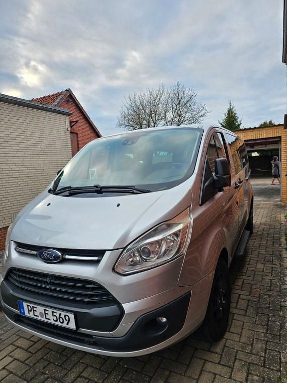 Gebraucht Ford Tourneo 155 PS (114 kW) 2014 Grau Van / Kleinbus