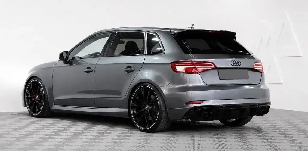 Gebraucht Audi RS3 Sport 400 PS (294 kW) 2017 Grau Limousine
