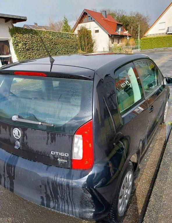 Gebraucht Skoda Citigo Active 60 PS (44 kW) 2015 Schwarz Kleinwagen