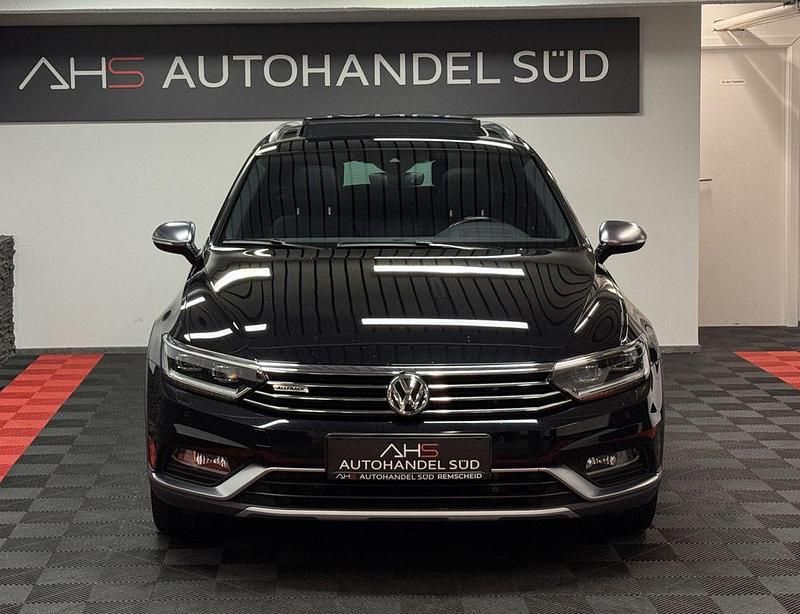 Gebraucht VW Passat Alltrack 239 PS (175 kW) 2019 Schwarz Kombi