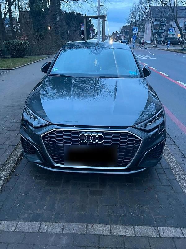 Gebraucht Audi A3 S-Line 150 PS (110 kW) 2022 Grau Limousine