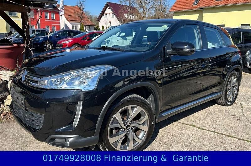 Gebraucht Citroën C4 Tendance 114 PS (83 kW) 2015 Schwarz SUV