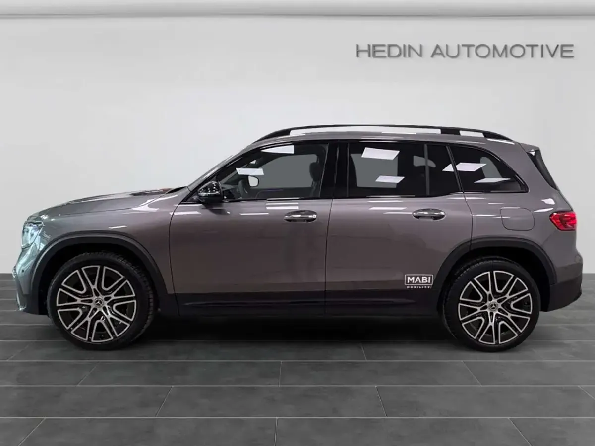 Gebraucht Mercedes GLB180 AMG 136 PS (100 kW) 2025 Grau SUV