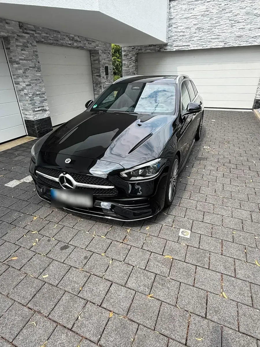 Gebraucht Mercedes C300 265 PS (194 kW) 2022 Schwarz Kombi