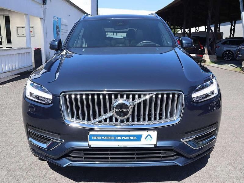 Second-hand Volvo XC90 Ultimate 235 CP (172 kW) 2024 Albastru SUV