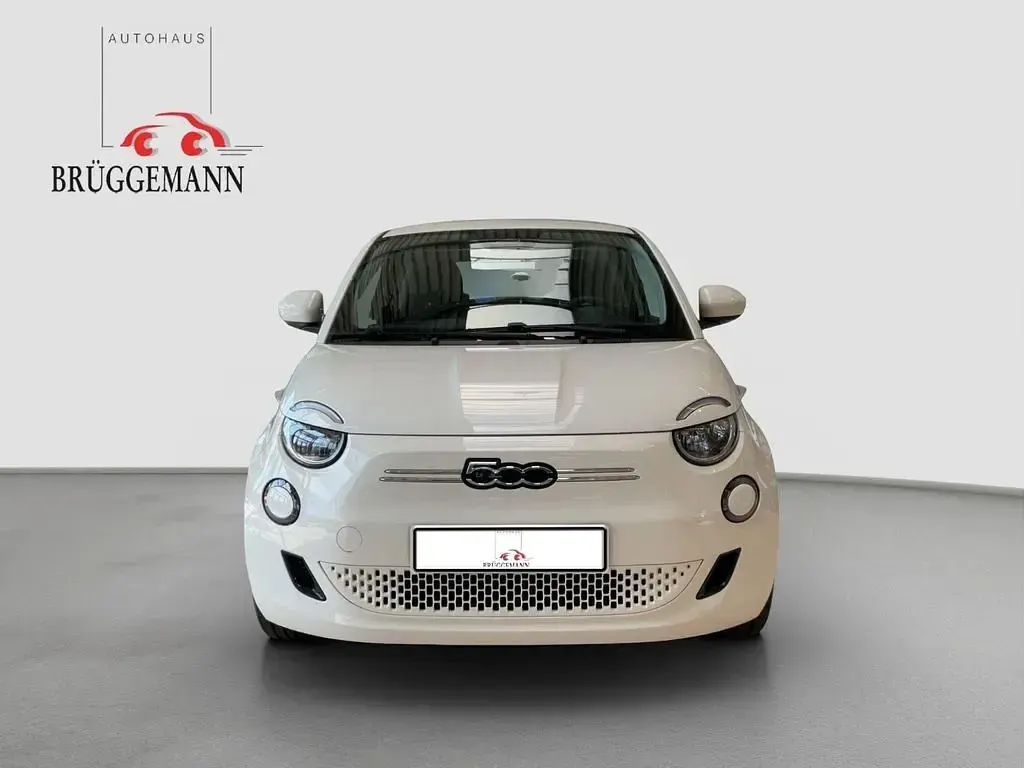 Gebraucht Fiat 500e 69 kW (95 PS) 2024 Weiß Limousine