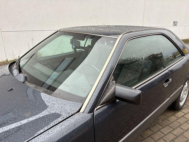Gebraucht Mercedes E220 150 PS (110 kW) 1993 Coupé