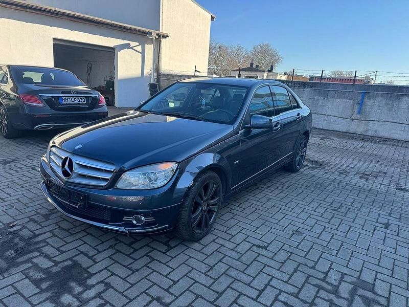 Gebraucht Mercedes C220 170 PS (125 kW) 2010 Grau Limousine
