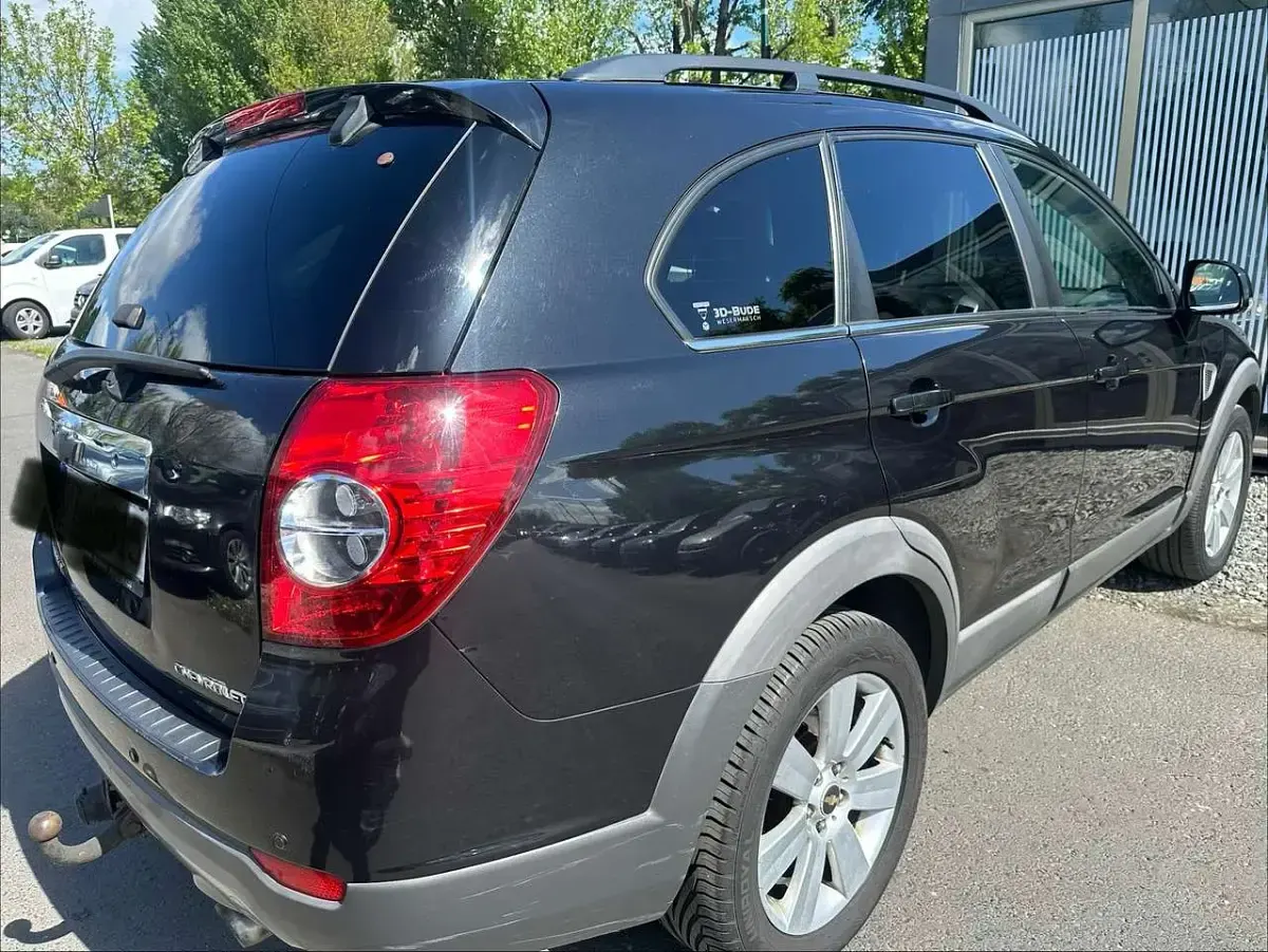 Gebraucht Chevrolet Captiva LT 150 PS (110 kW) 2010 Karbonschw graphitschw midnigh SUV