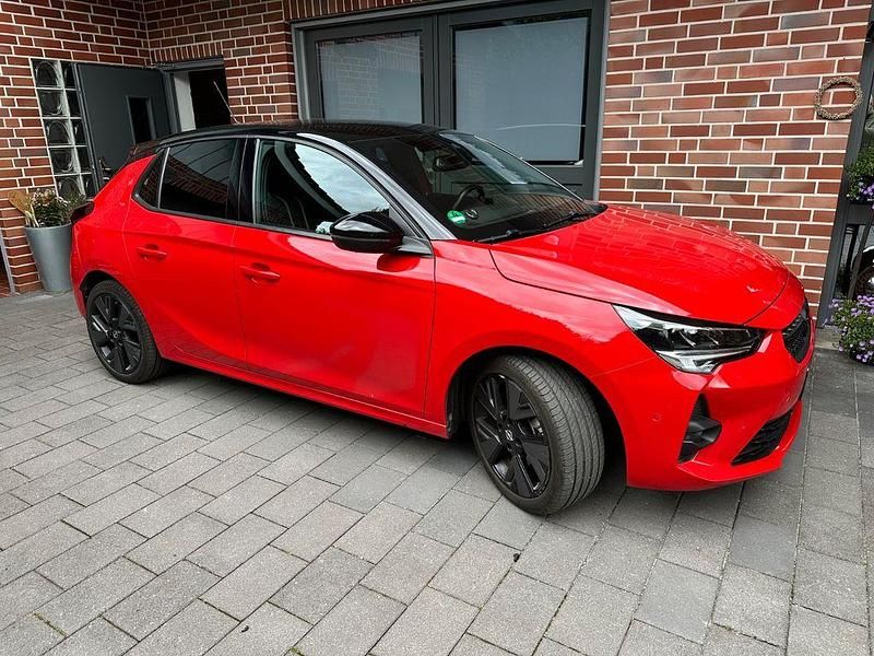 Rot Gebraucht 2022 Opel Corsa-e Edition Kleinwagen | 17.200 € (Fairer Preis) - Bild 1/3