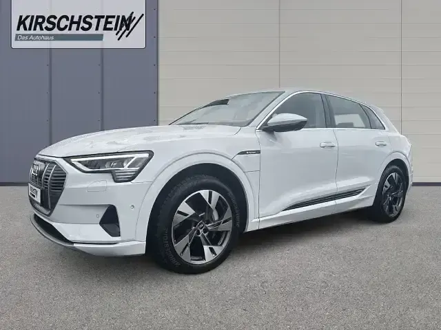 Używany Audi e-tron Advanced 230 kW (313 KM) 2020 Biały SUV
