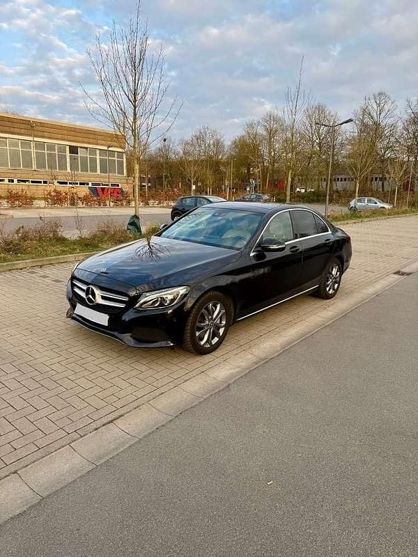 Gebraucht 2017 Mercedes C250 Avantgarde Limousine | 20.500 € (Fairer Preis) - Bild 1/4